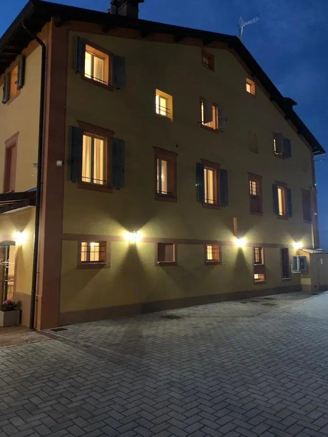 La Corte Country Rooms Modena 0*,  Italy