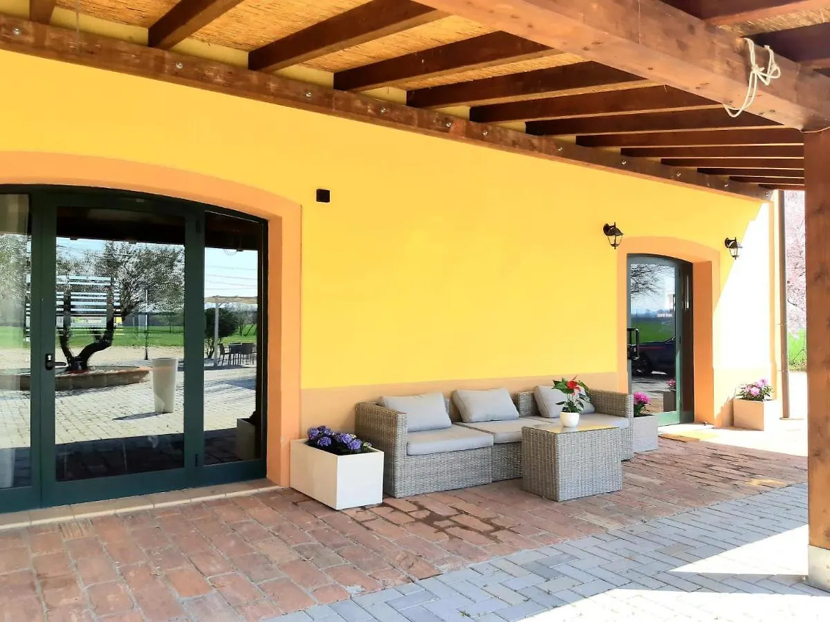 La Corte Country Rooms Modena 0*,  Italien