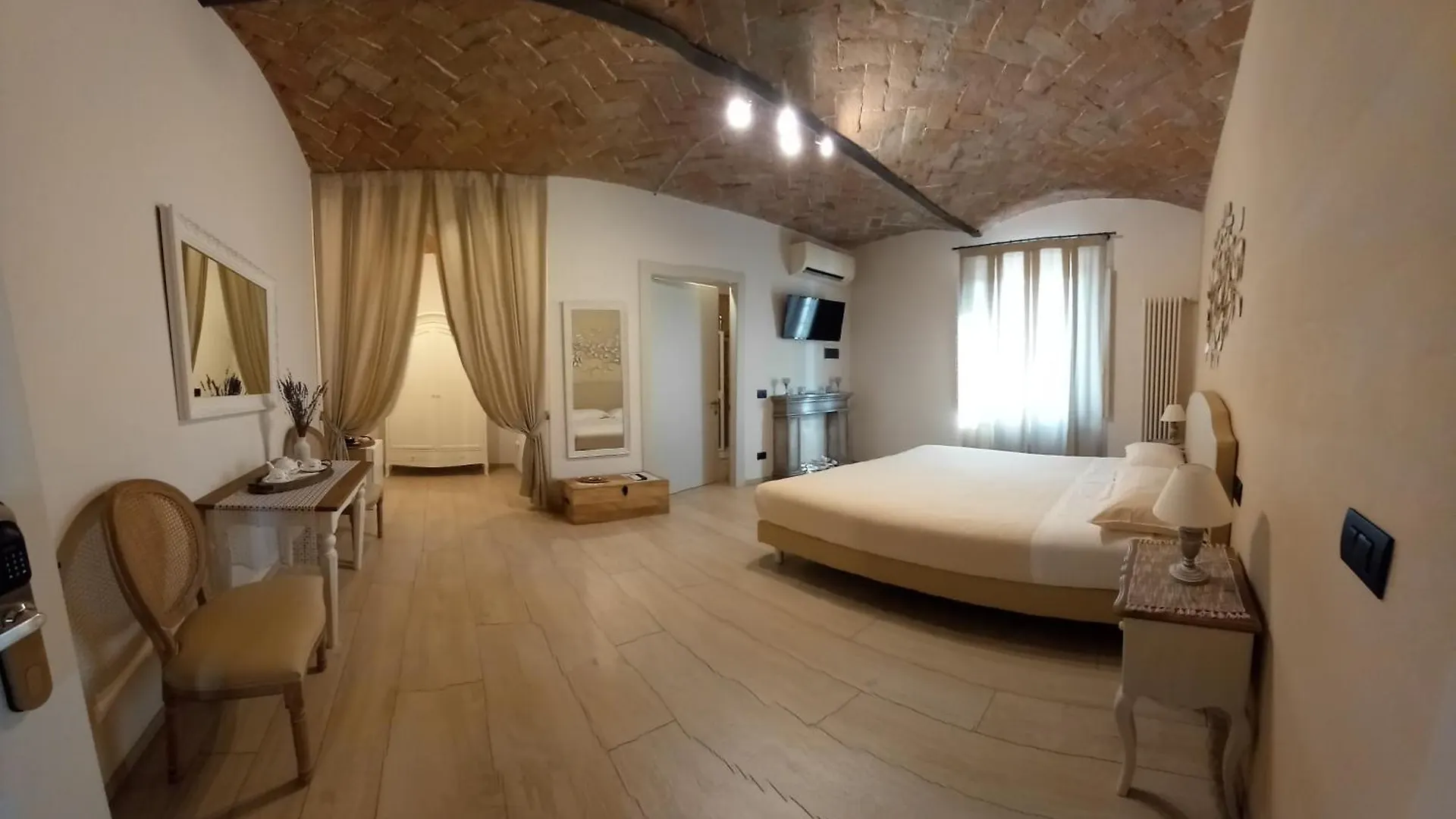 La Corte Country Rooms Modena 0*,